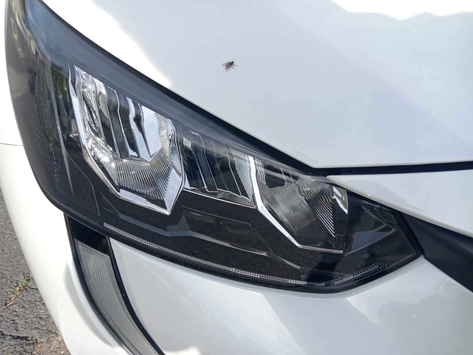 Peugeot 208 25