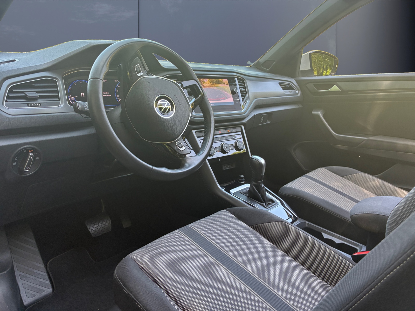 Volkswagen T-Roc 8