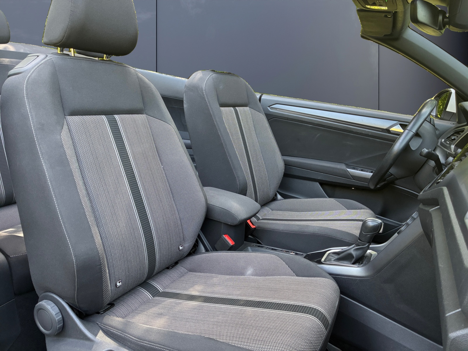 Volkswagen T-Roc 13