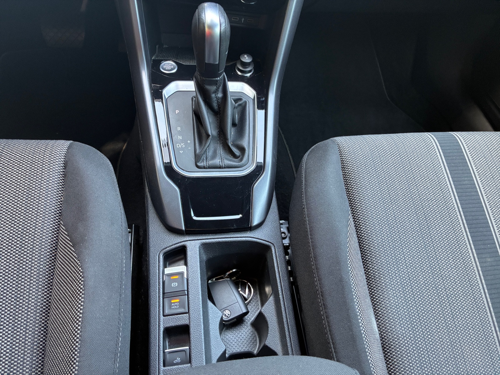 Volkswagen T-Roc 25