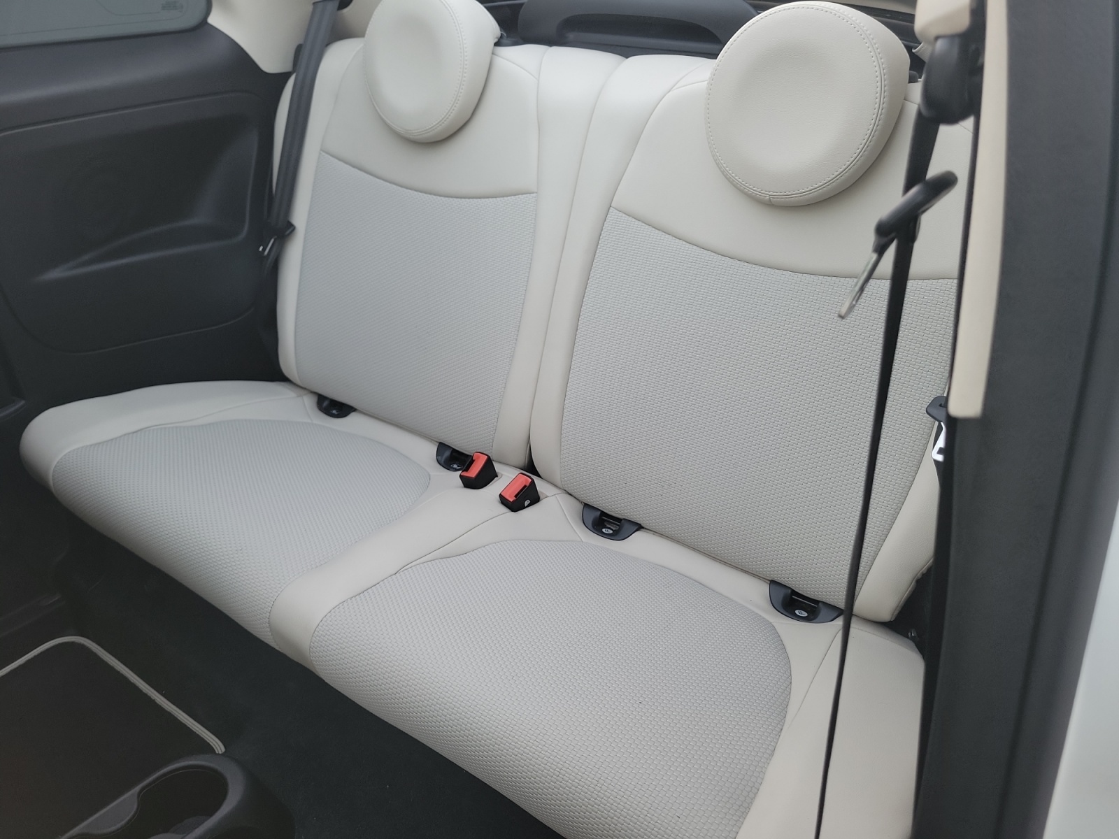 Fiat 500C 10