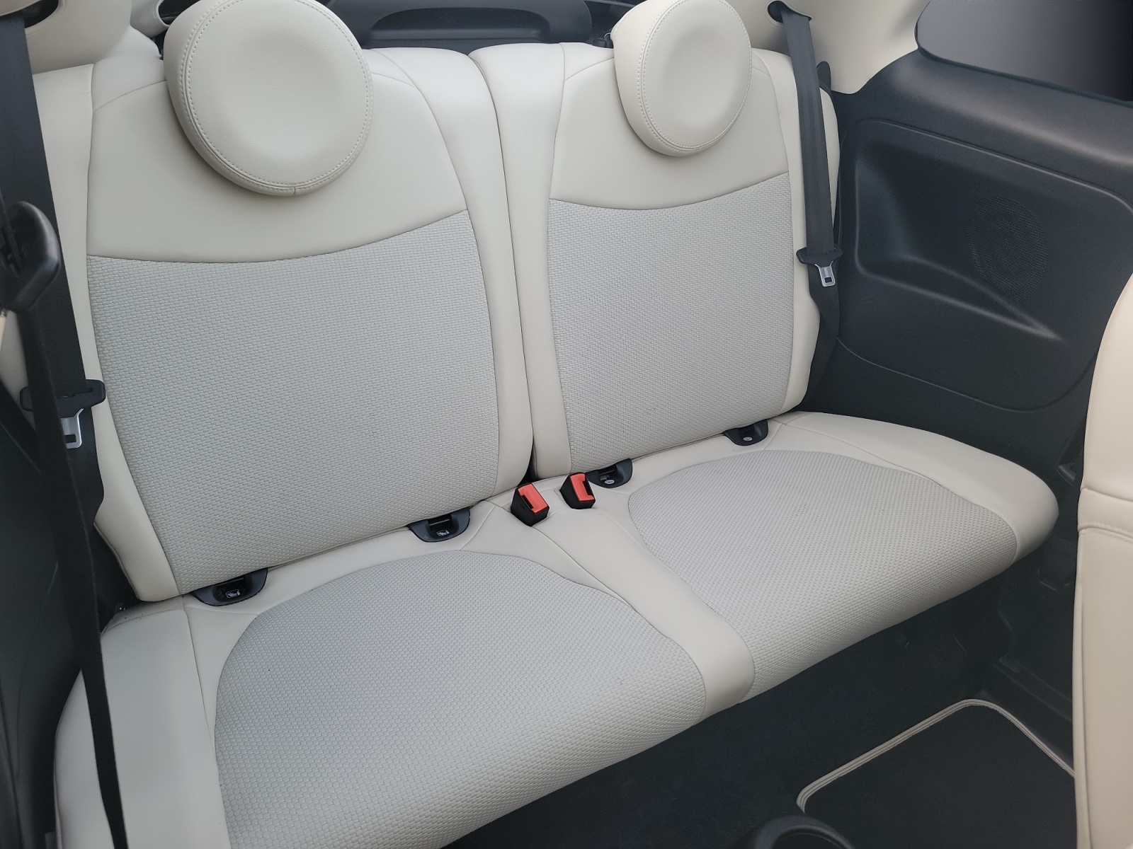 Fiat 500C 11