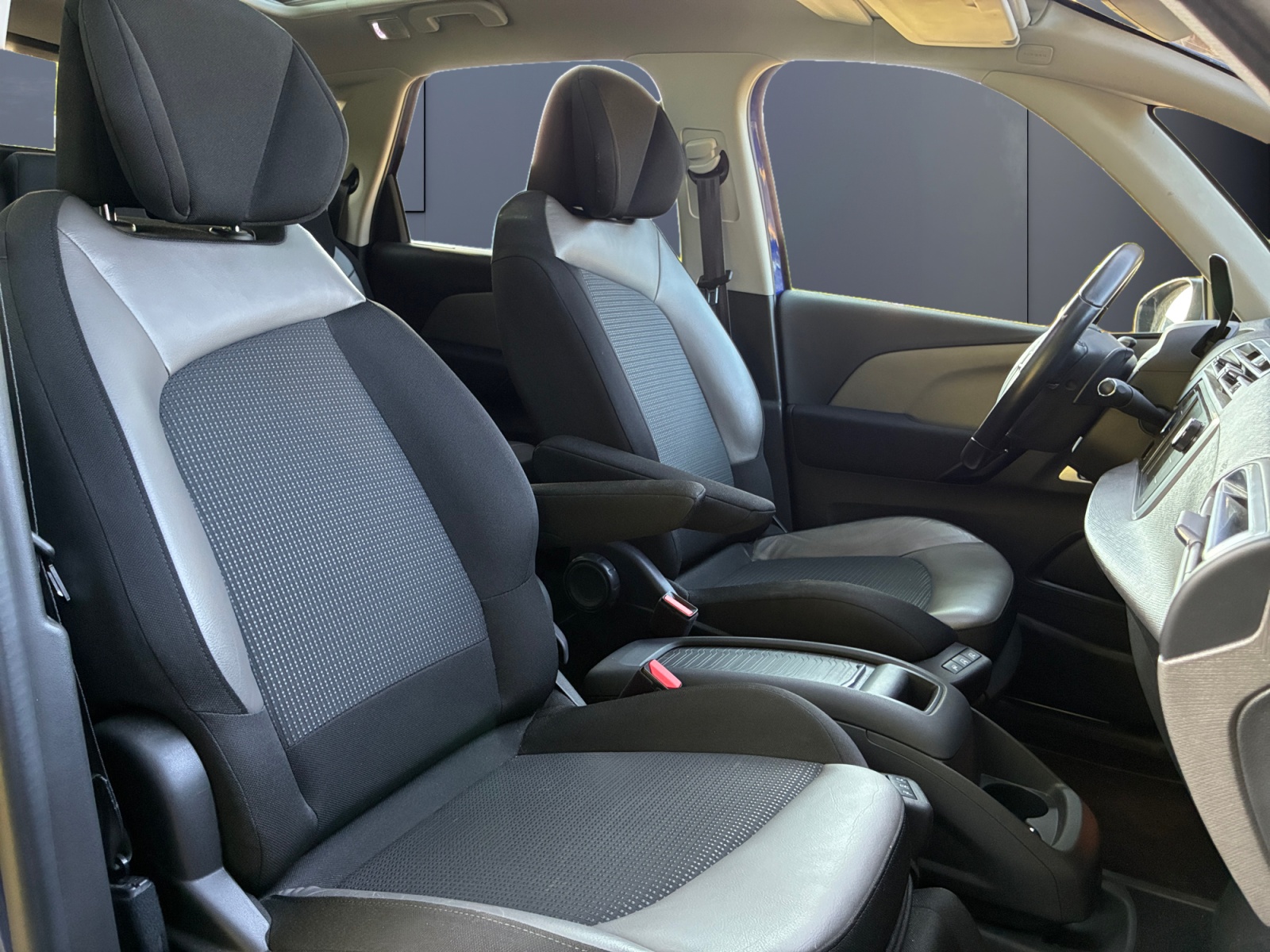 Citroen C4 Picasso 13