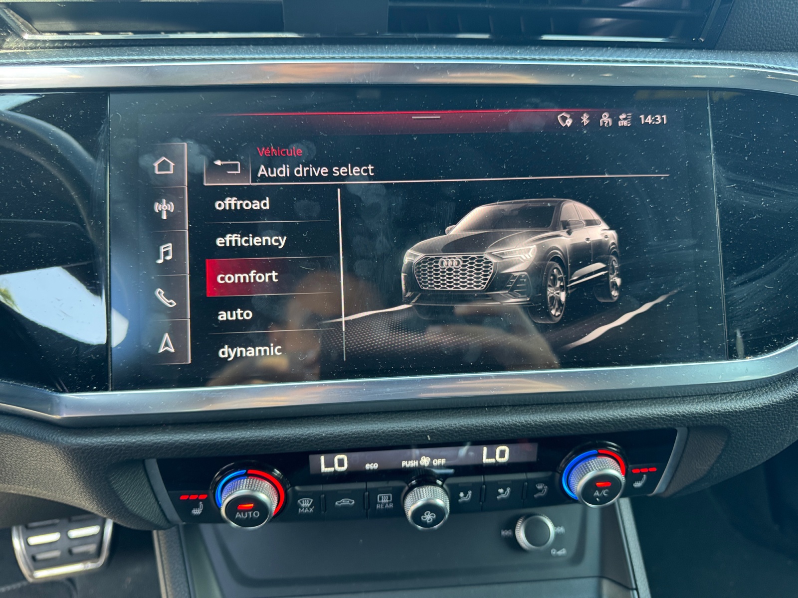 Audi Q3 25