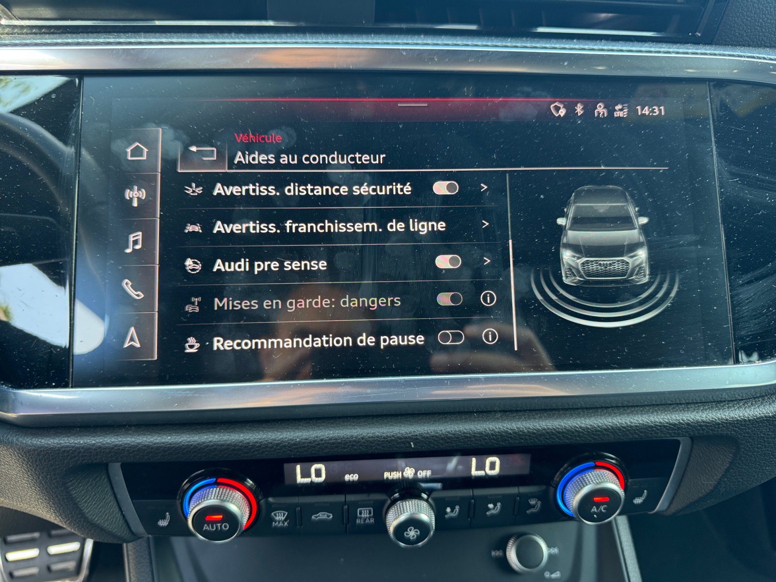 Audi Q3 27