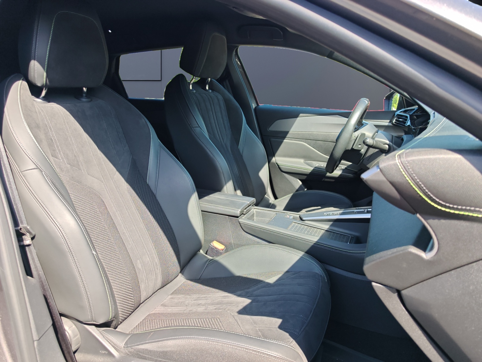 Peugeot 308 13