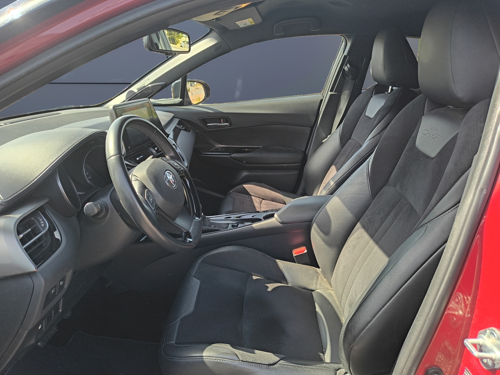 Toyota C-Hr 9