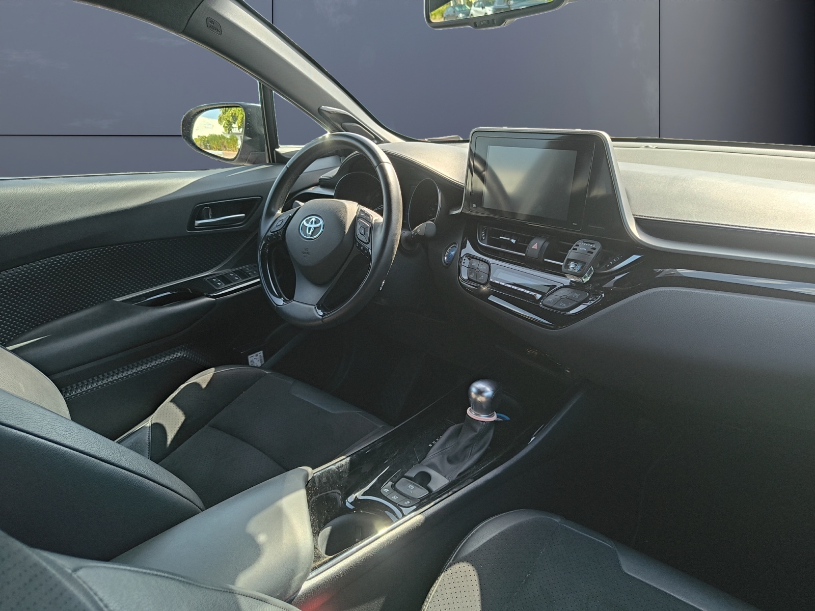 Toyota C-Hr 12