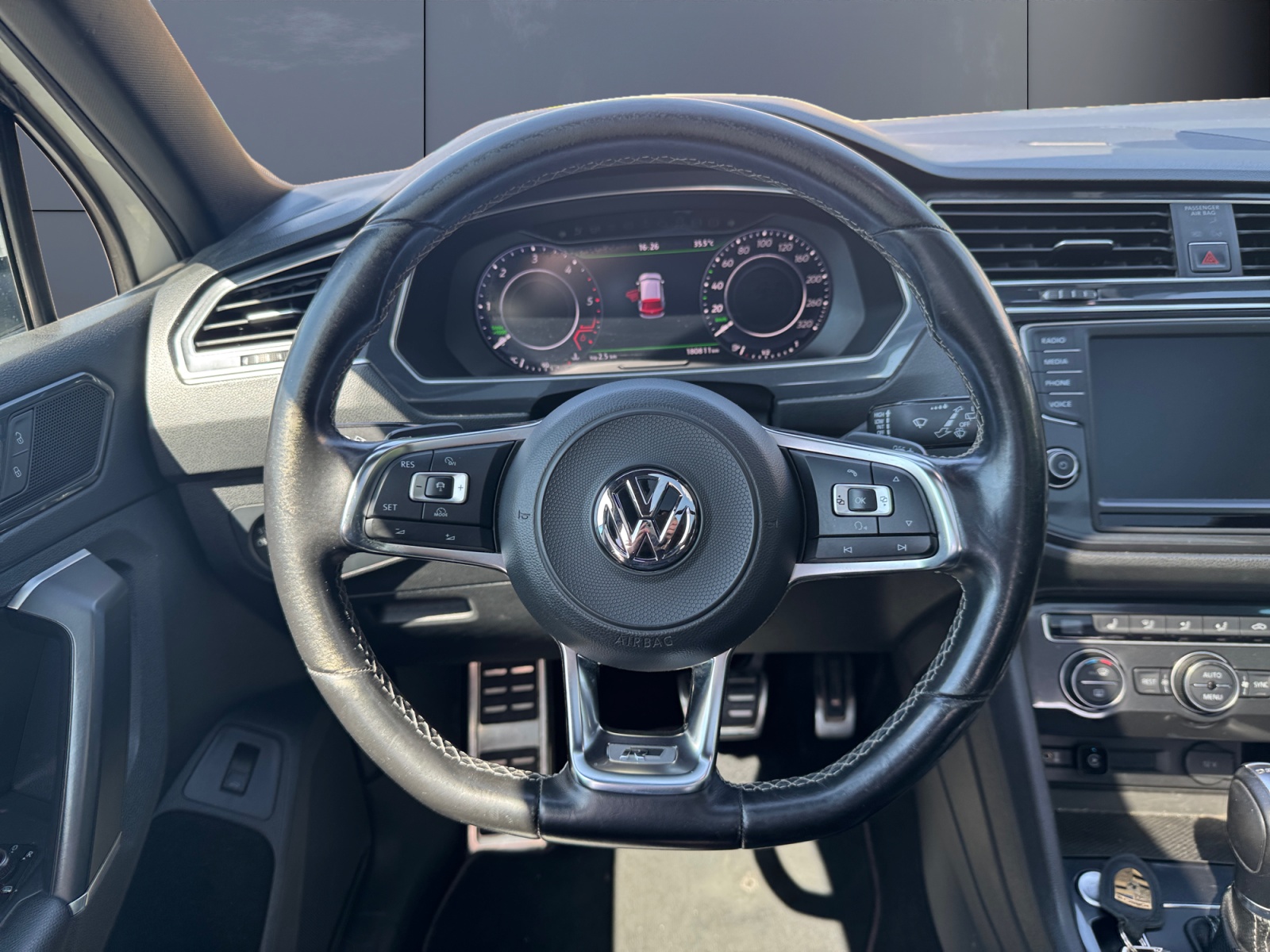 Volkswagen Tiguan 15