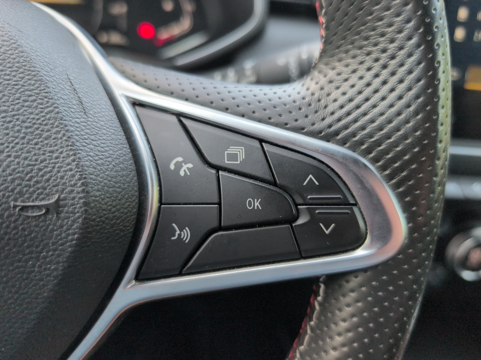 Renault Clio 24