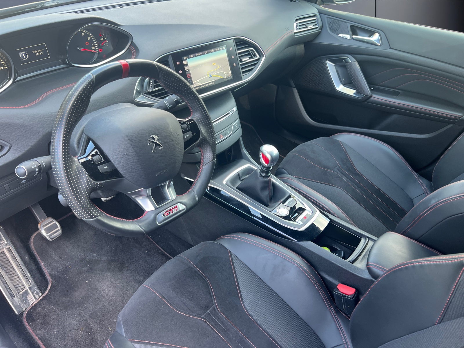 Peugeot 308 8