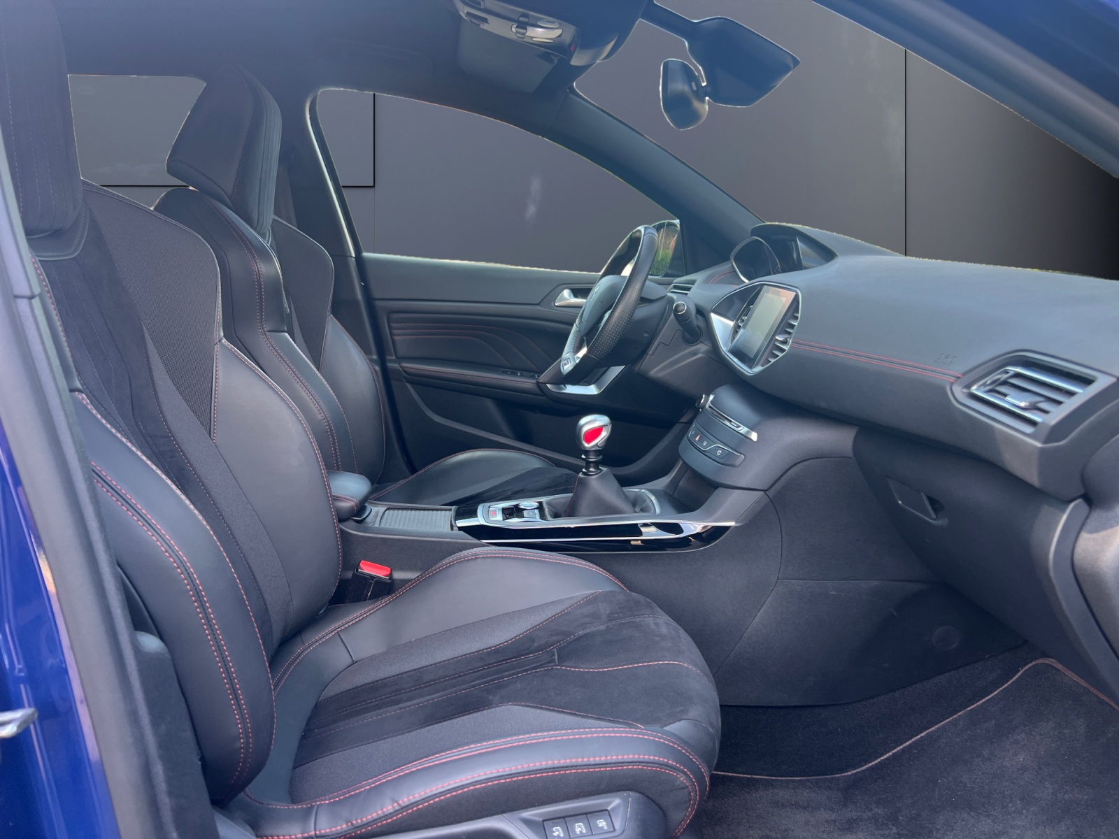 Peugeot 308 13