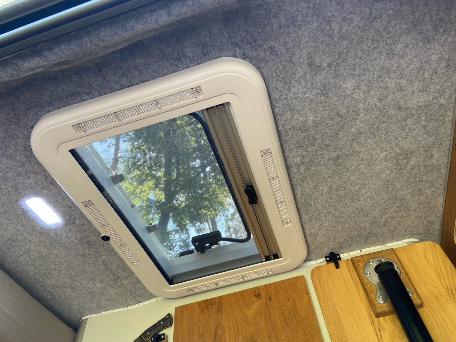 Volkswagen E-Crafter Vu 30