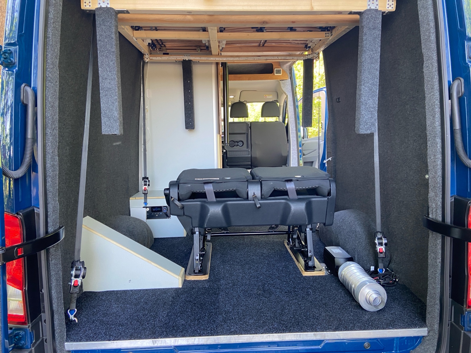 Volkswagen E-Crafter Vu 31