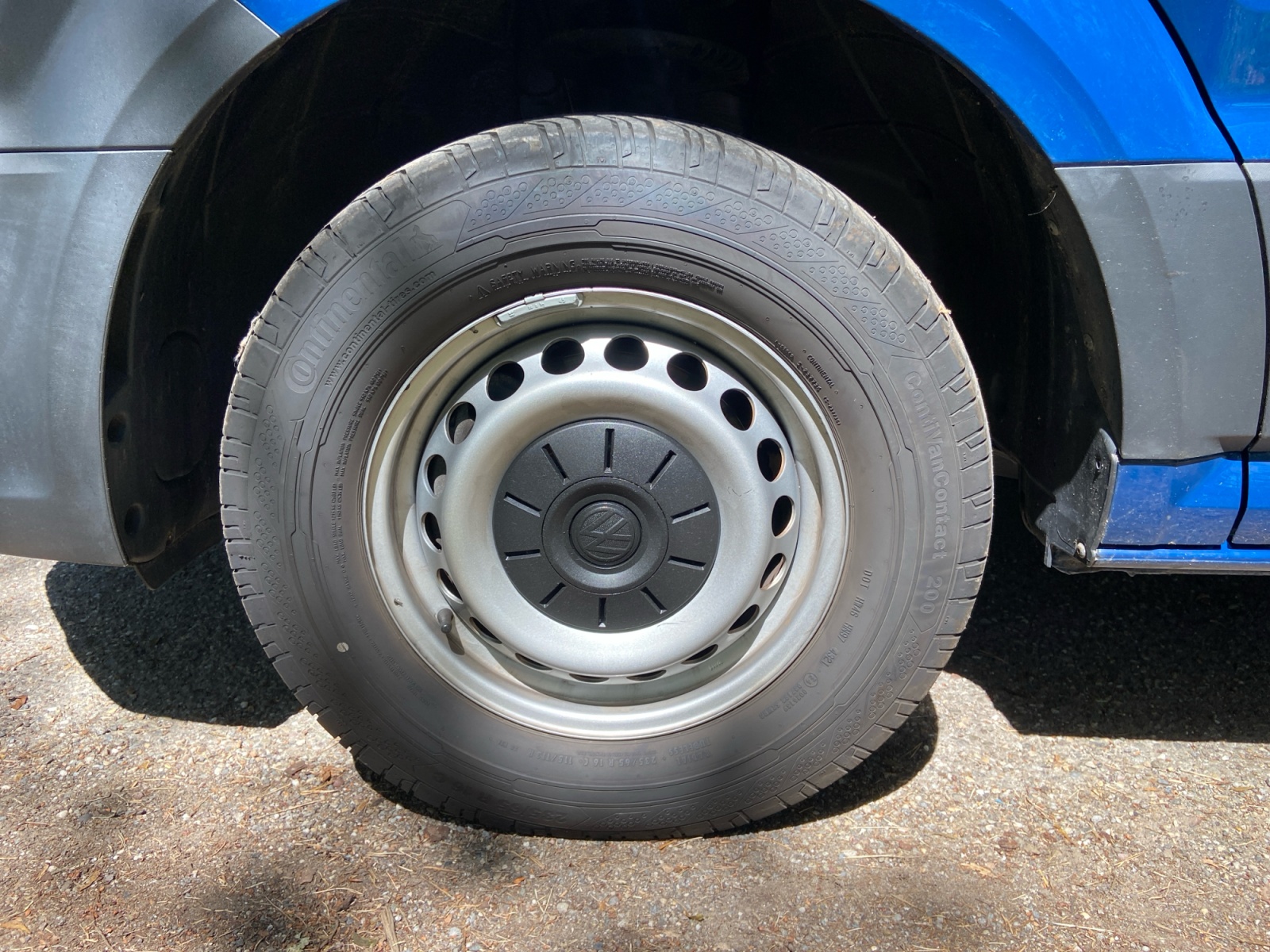 Volkswagen E-Crafter Vu 46