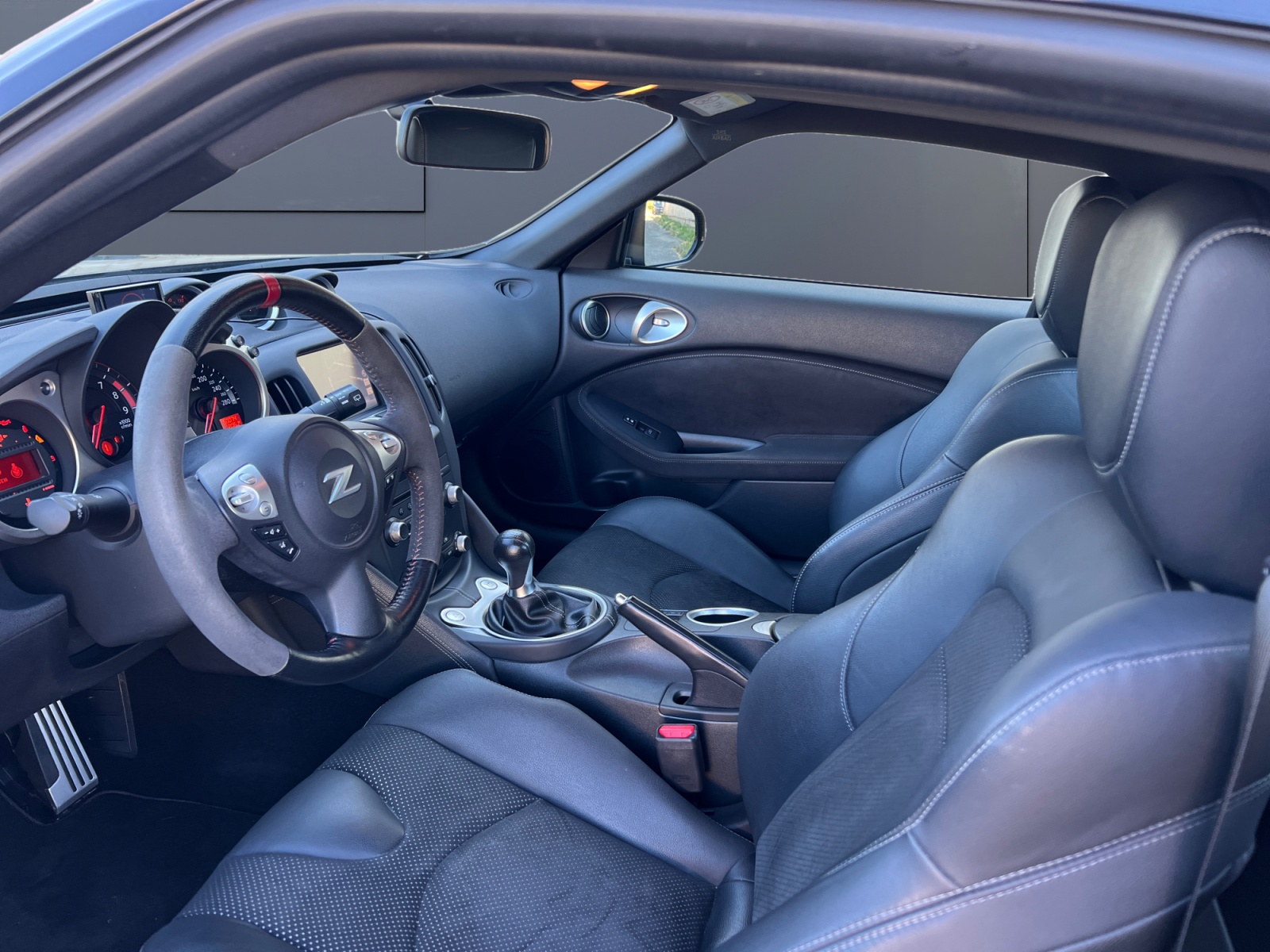 Nissan 370Z 8