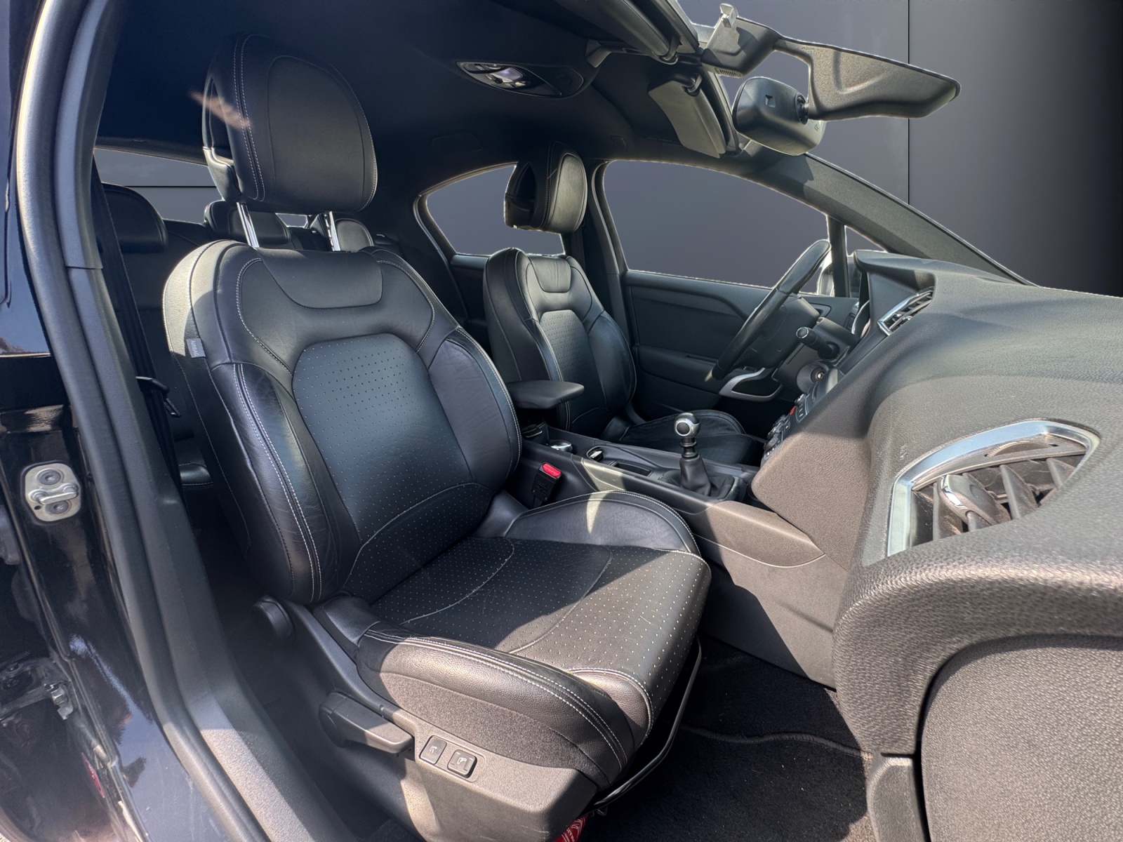 Ds Automobiles Ds 4 13