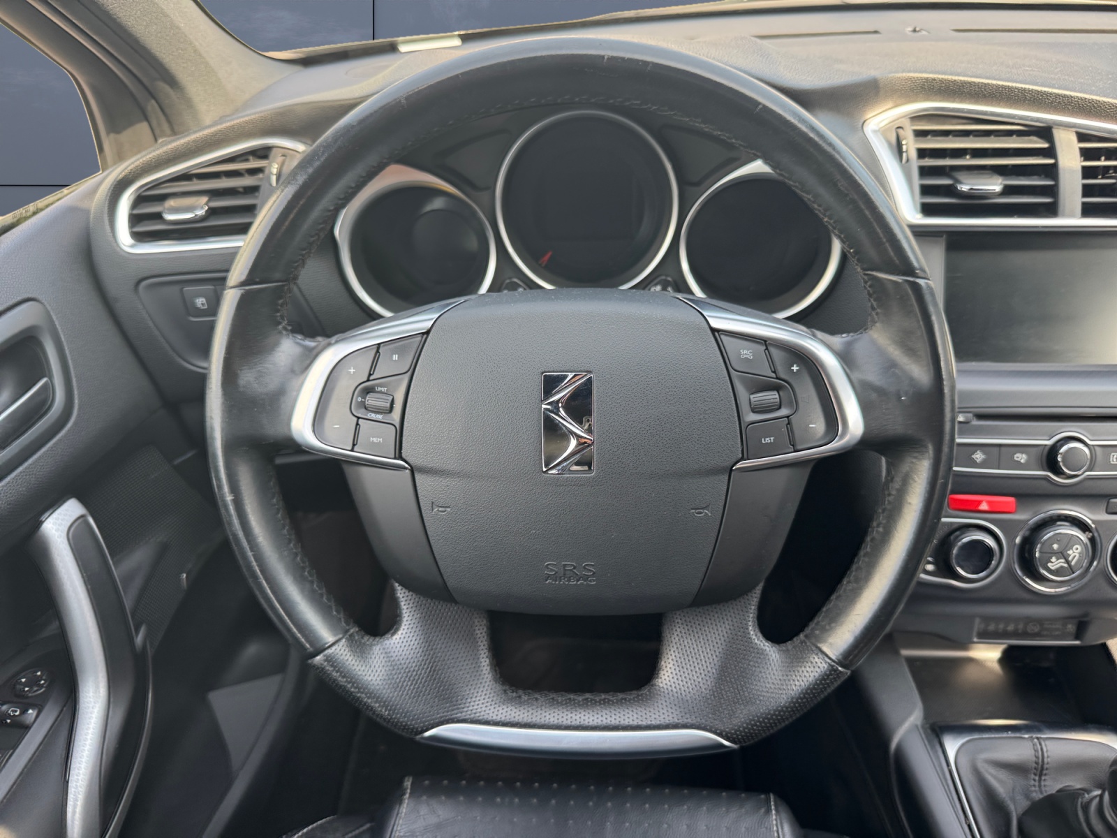 Ds Automobiles Ds 4 15