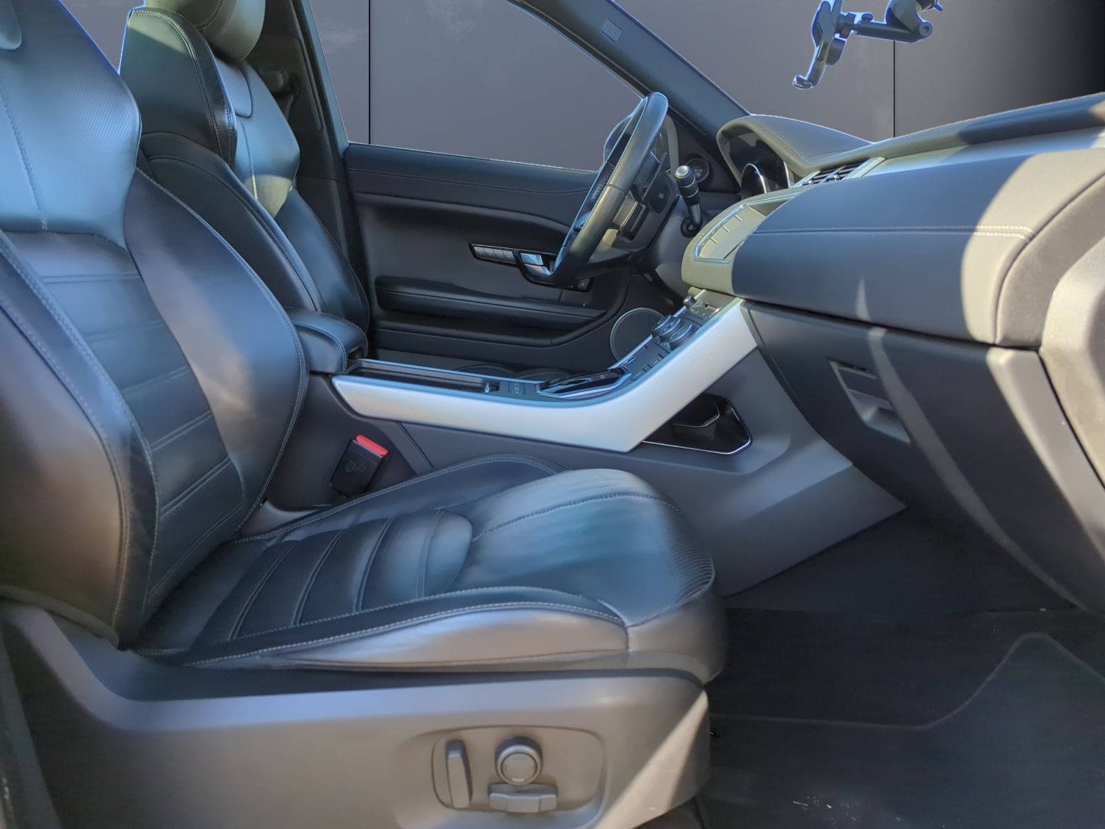 Land Rover Range Rover Evoque 13