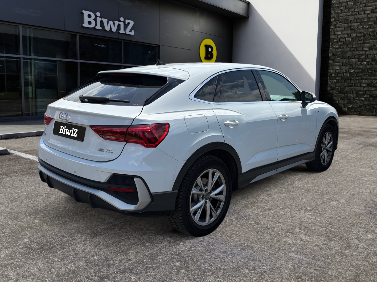 Audi Q3 4