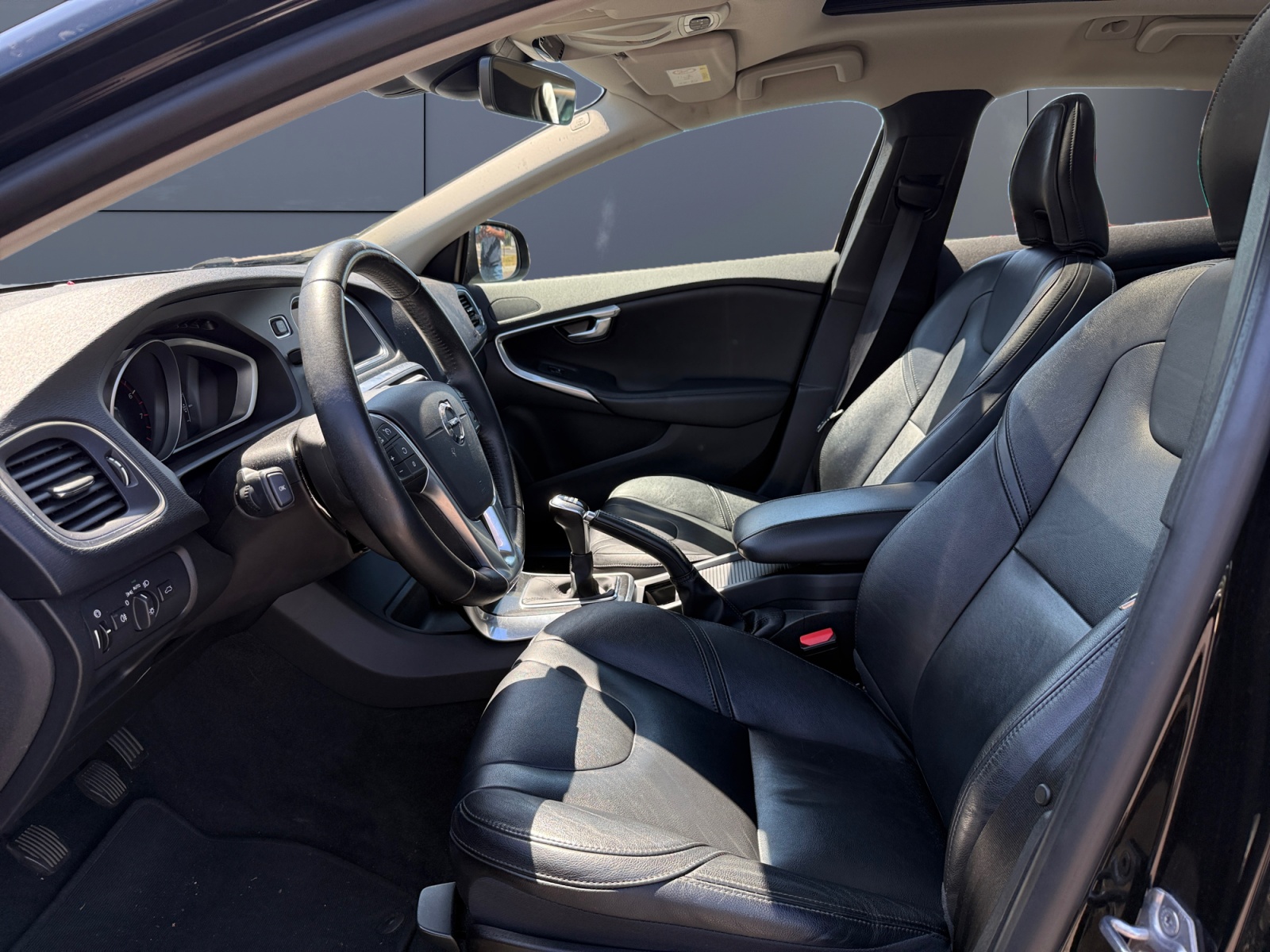 Volvo V40 9
