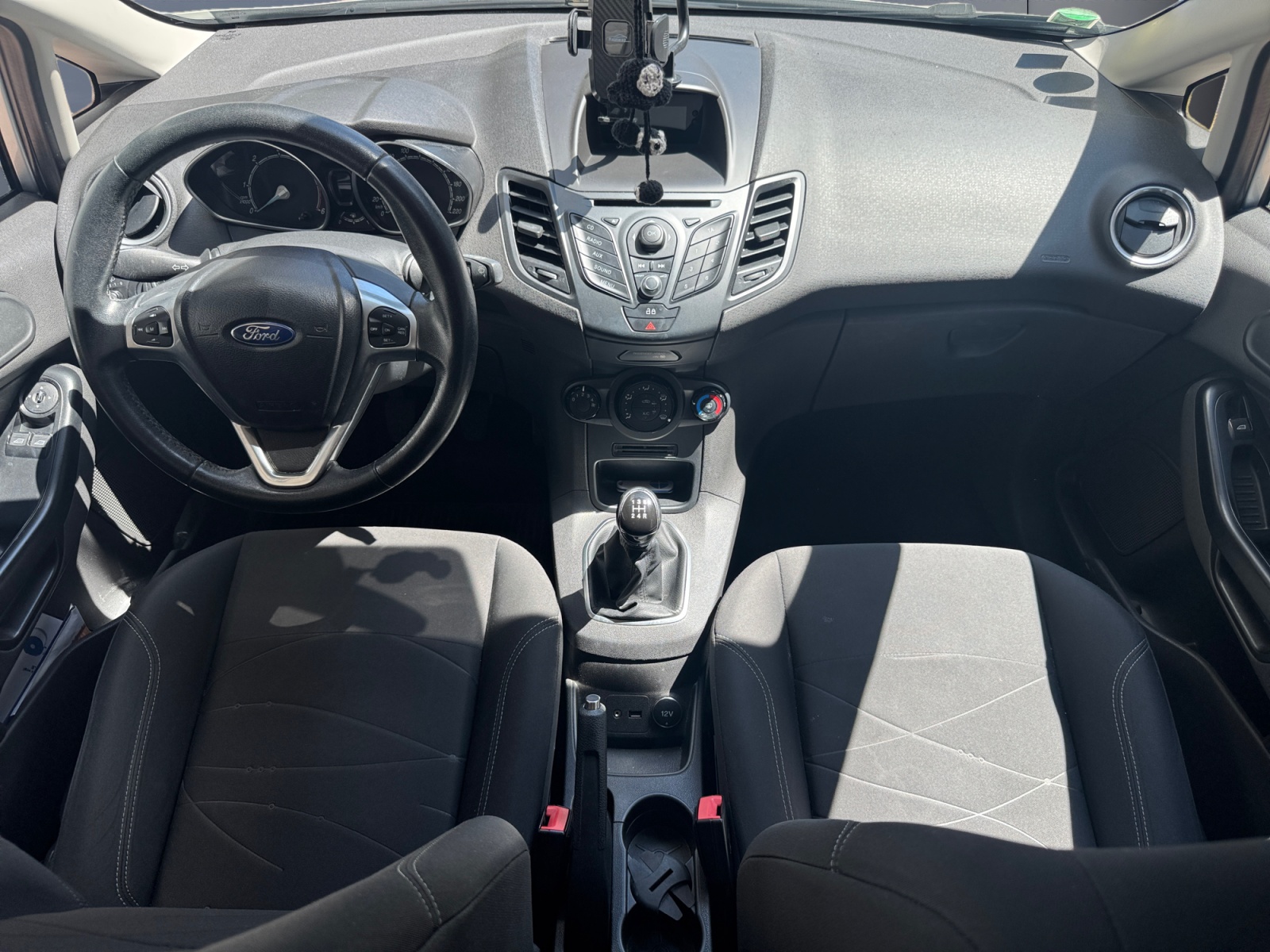 Ford Fiesta 14