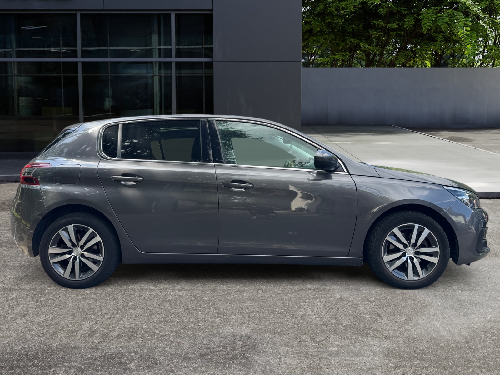 Peugeot 308 5