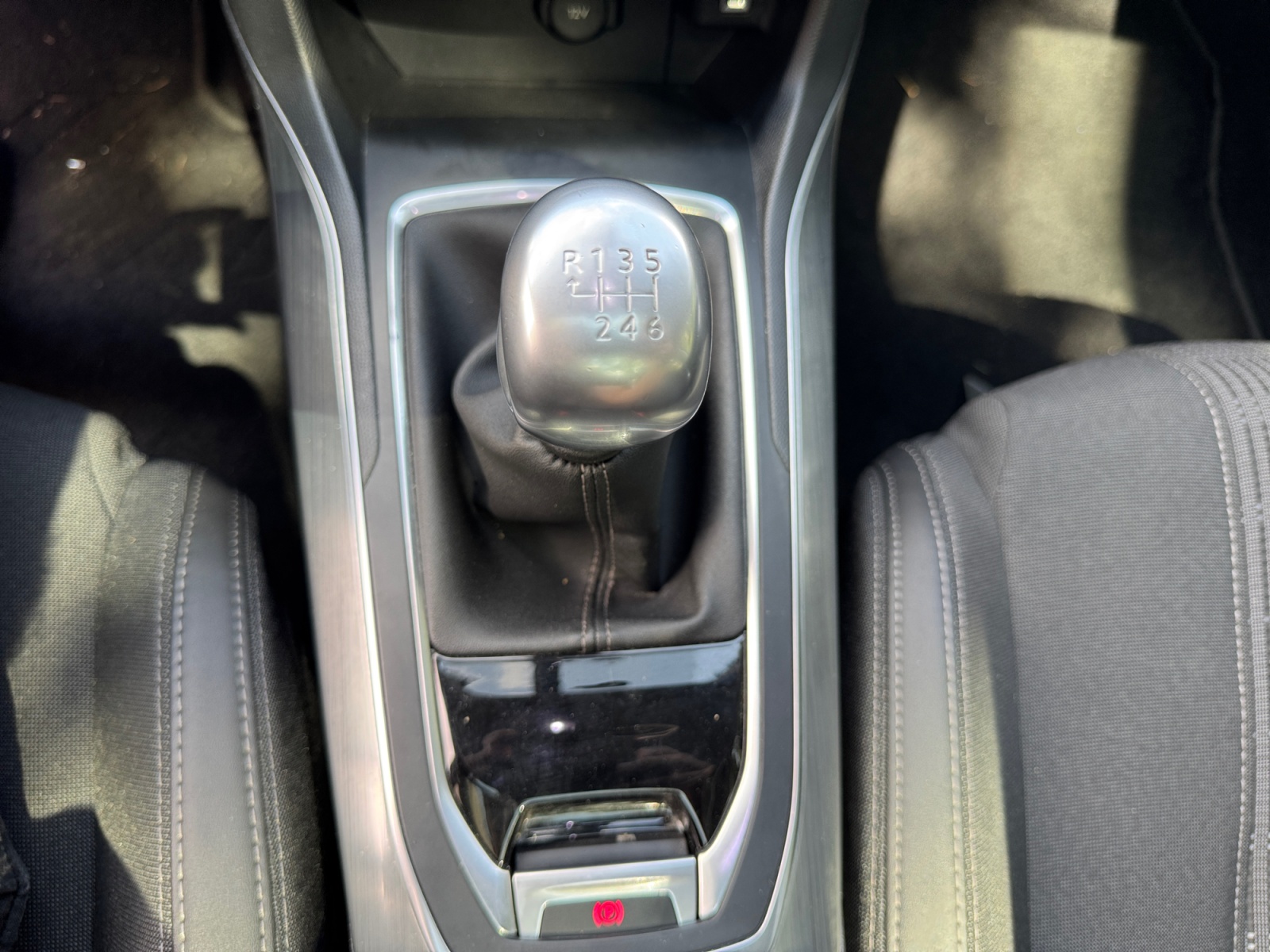 Peugeot 308 26