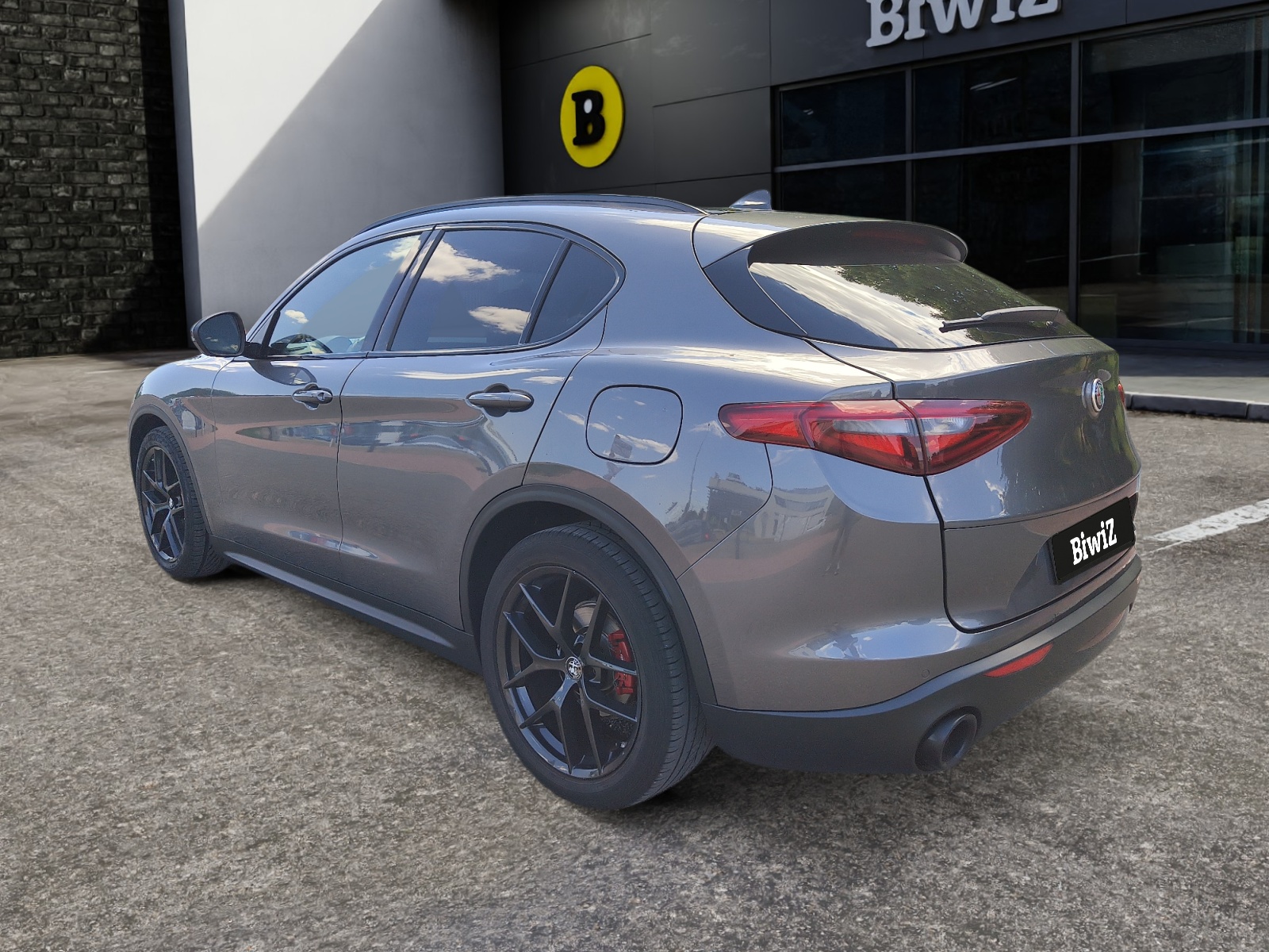 Alfa Romeo Stelvio 2