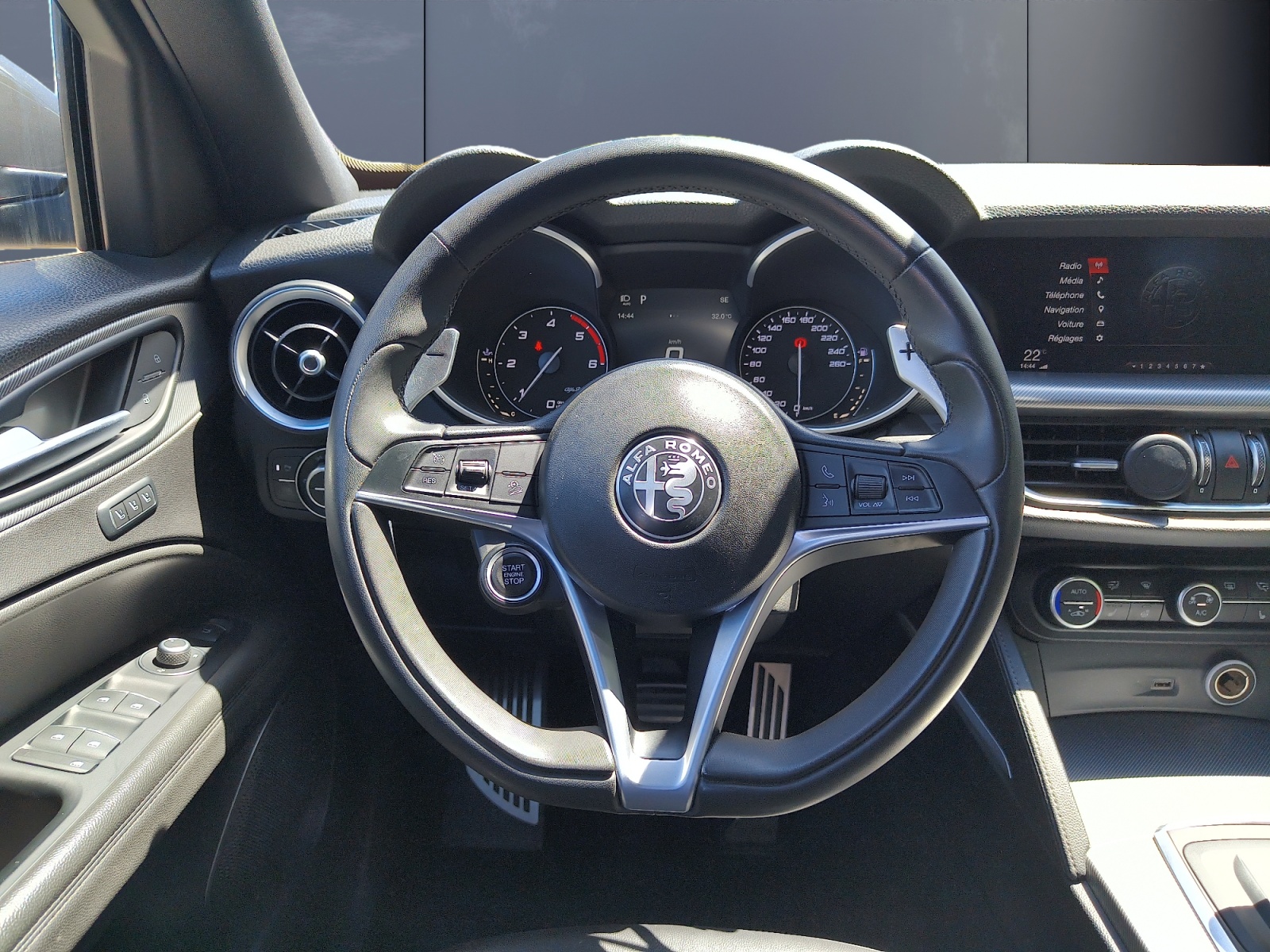 Alfa Romeo Stelvio 15