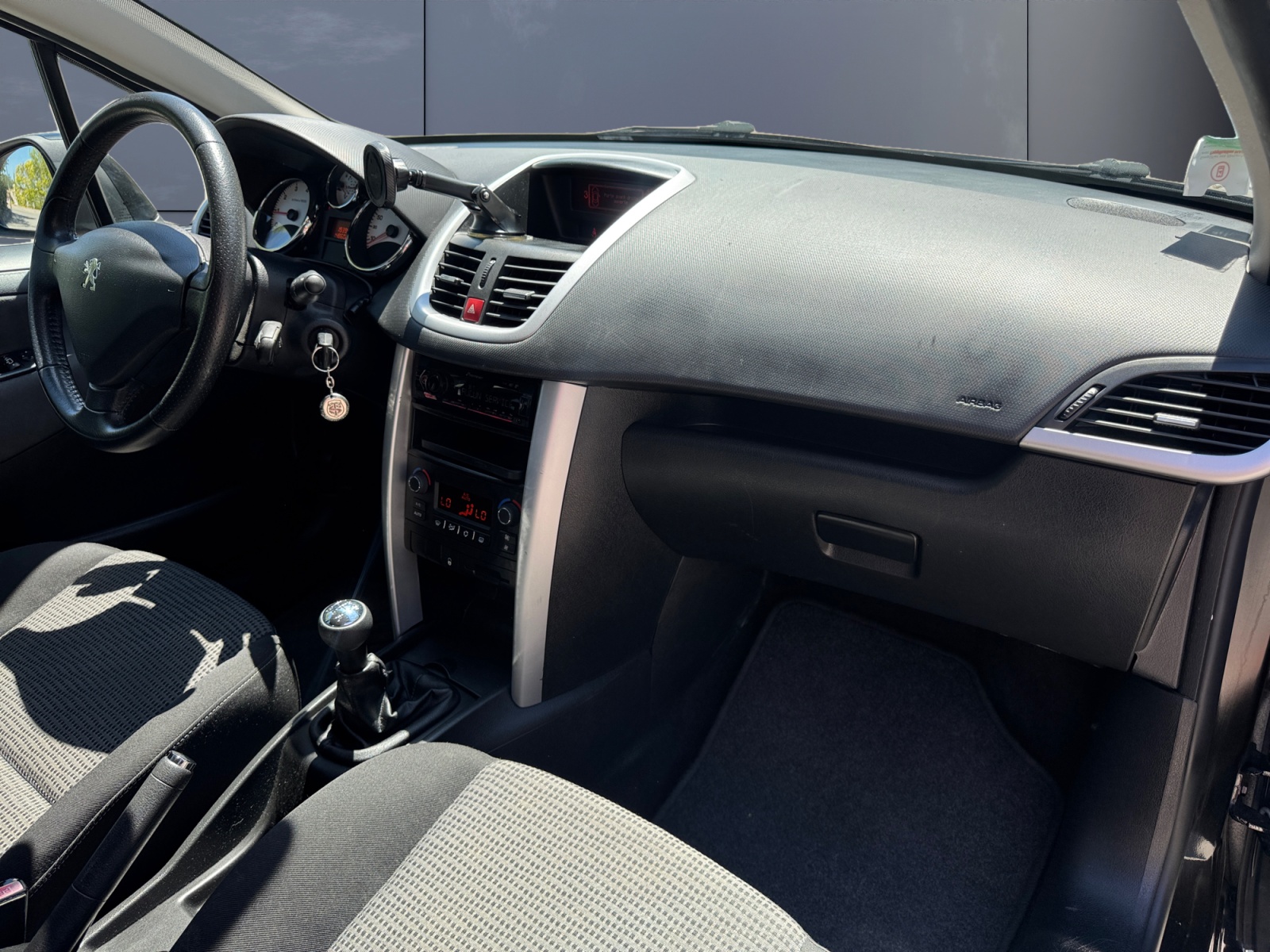 Peugeot 207 12