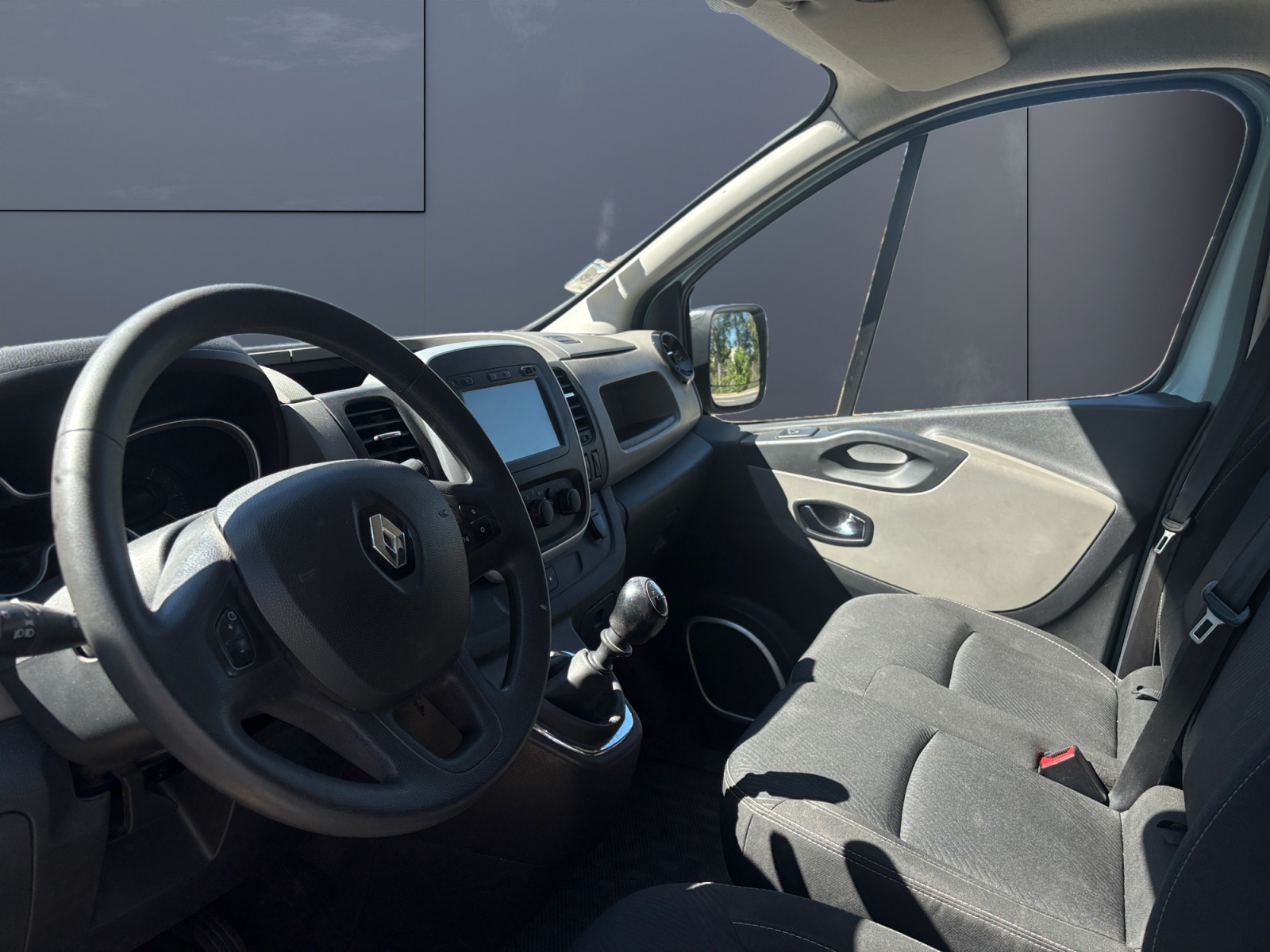 Renault Trafic 8