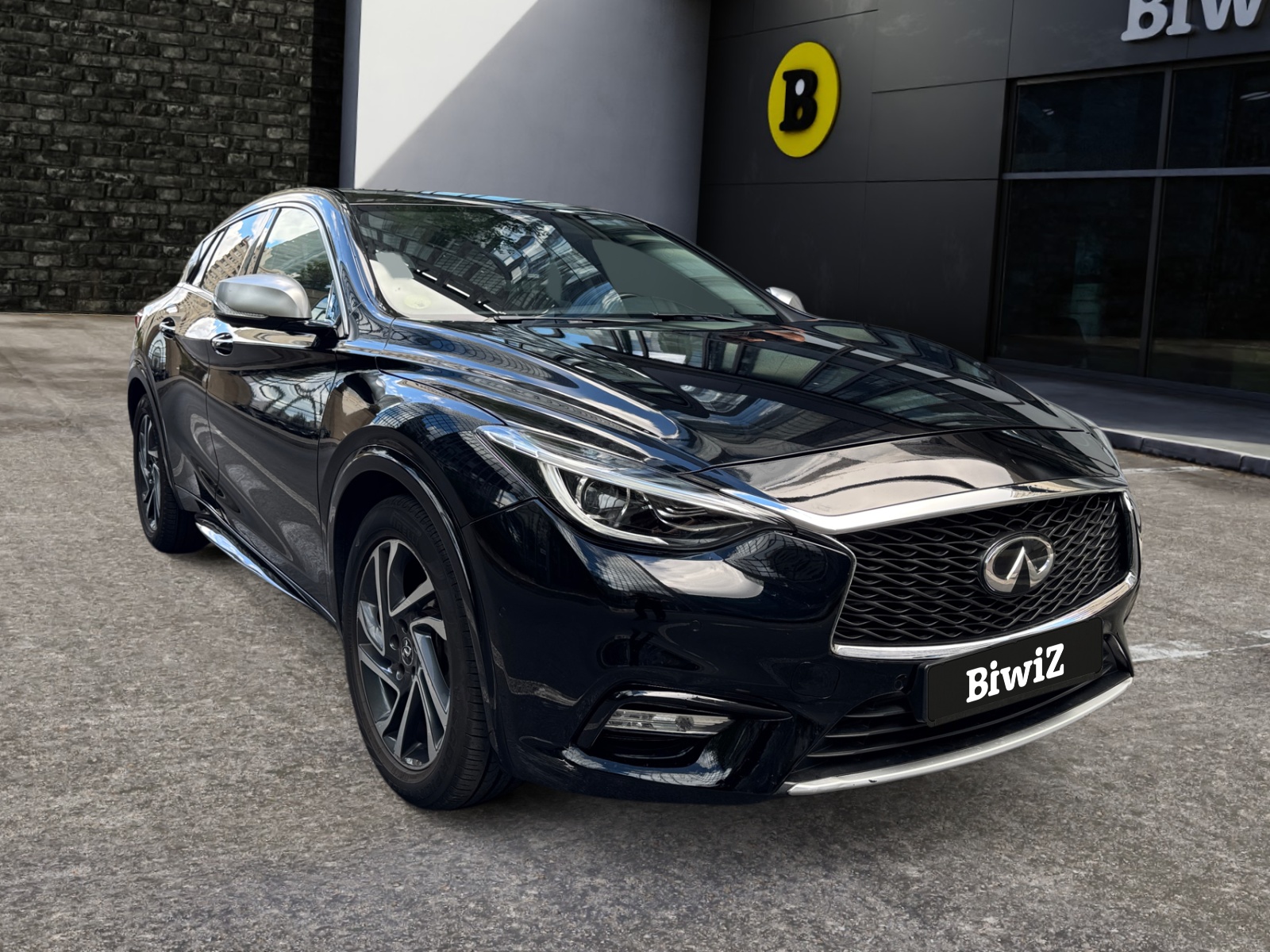 Infiniti Q30 6