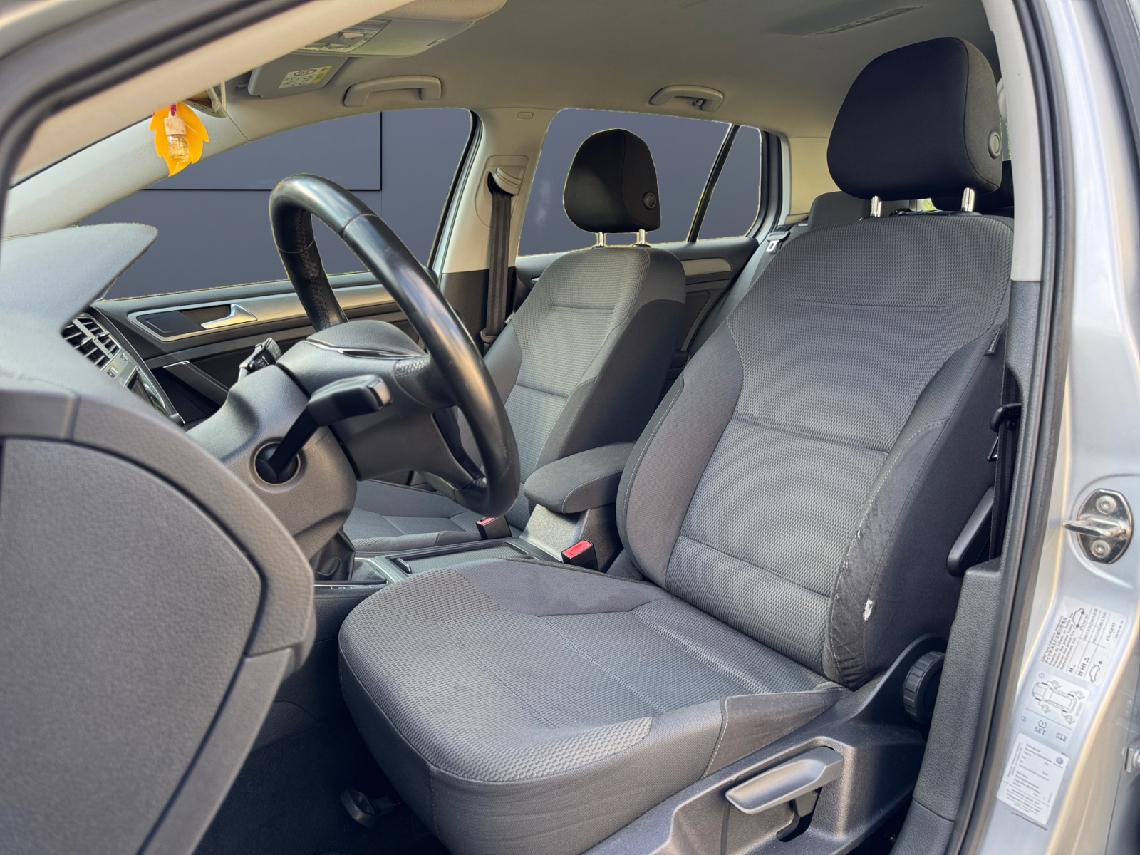 Volkswagen Golf 9