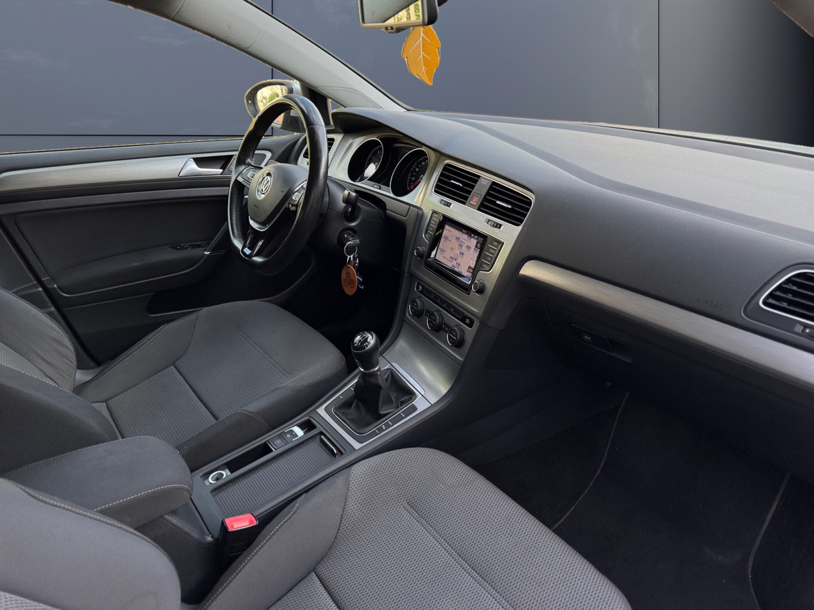 Volkswagen Golf 12