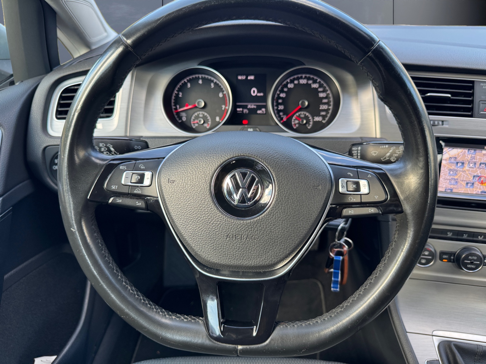Volkswagen Golf 15
