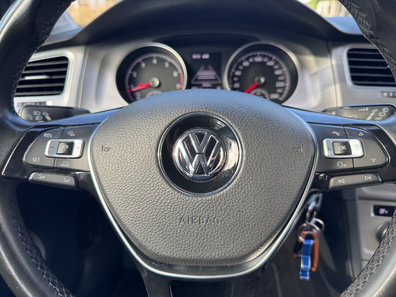Volkswagen Golf 20
