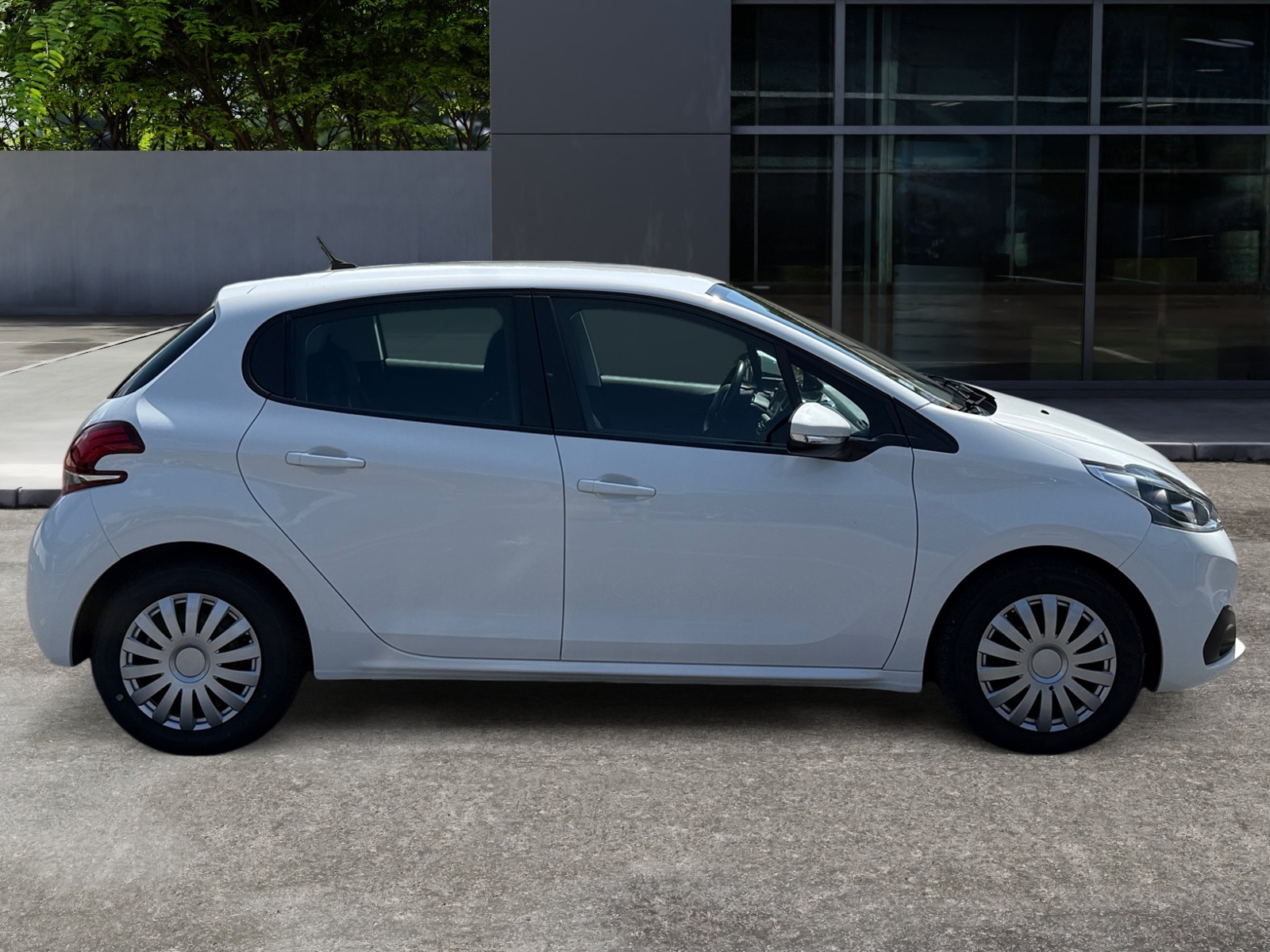 Peugeot 208 5