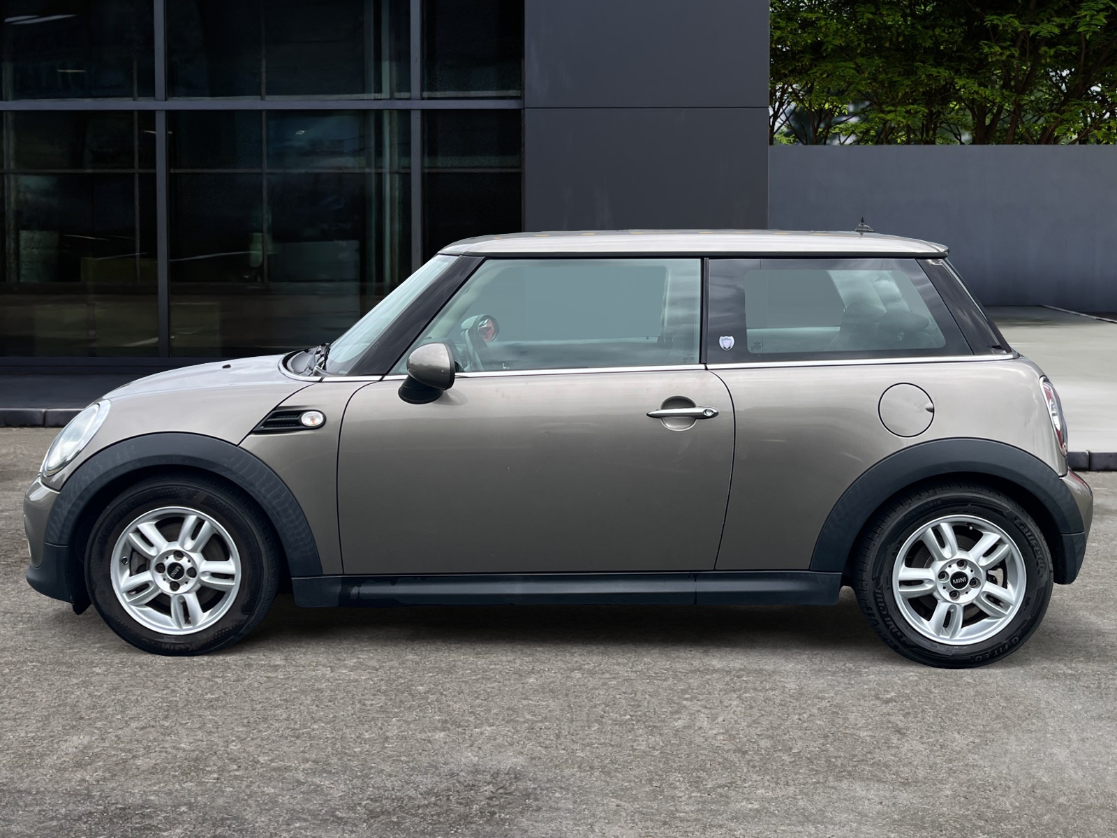 Mini Mini 1