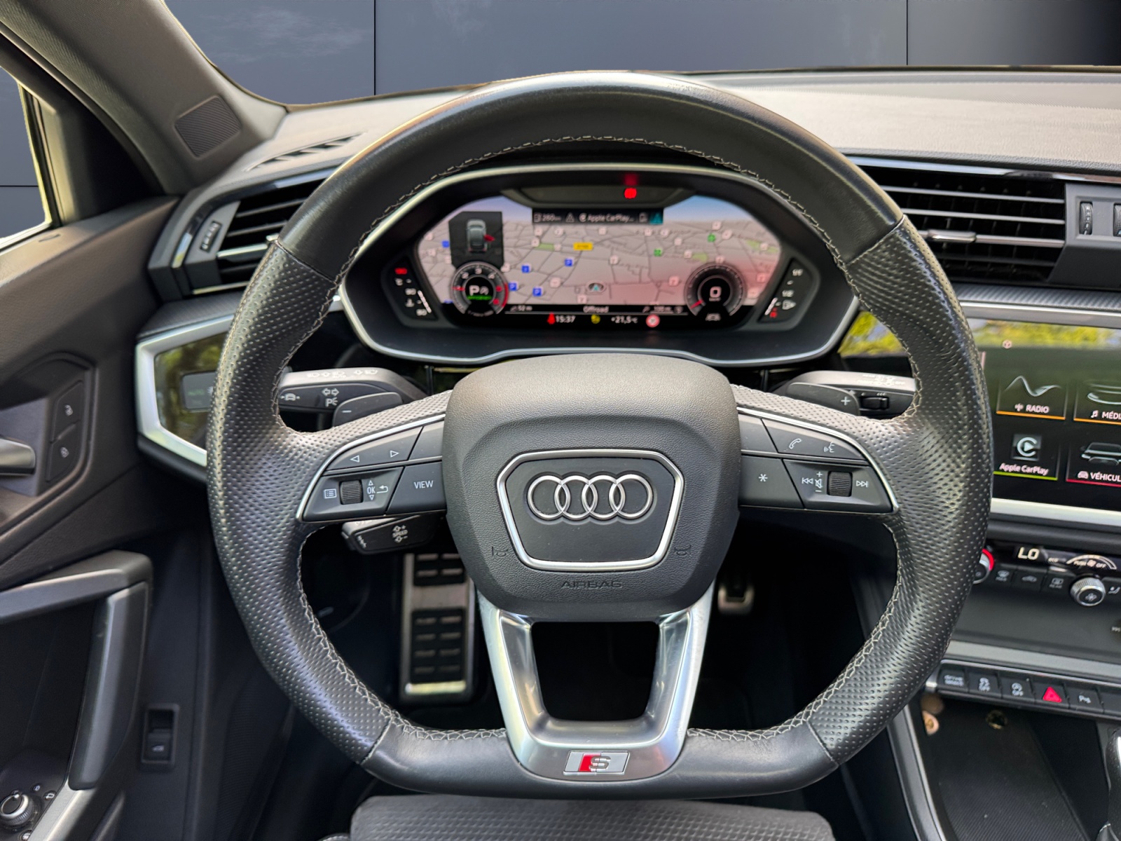 Audi Q3 15