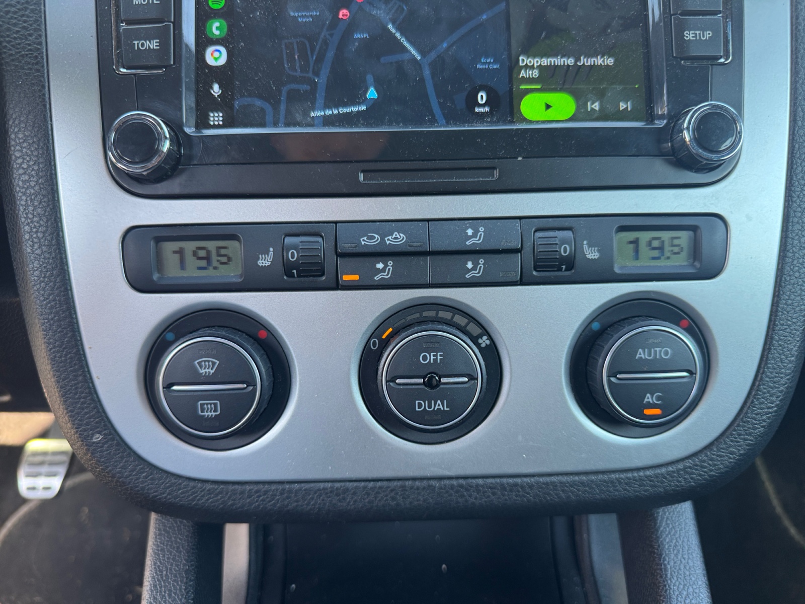 Volkswagen Scirocco 22