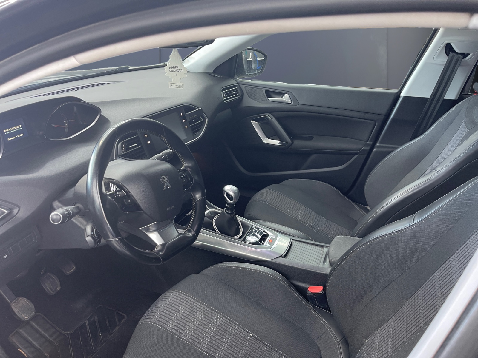 Peugeot 308 8