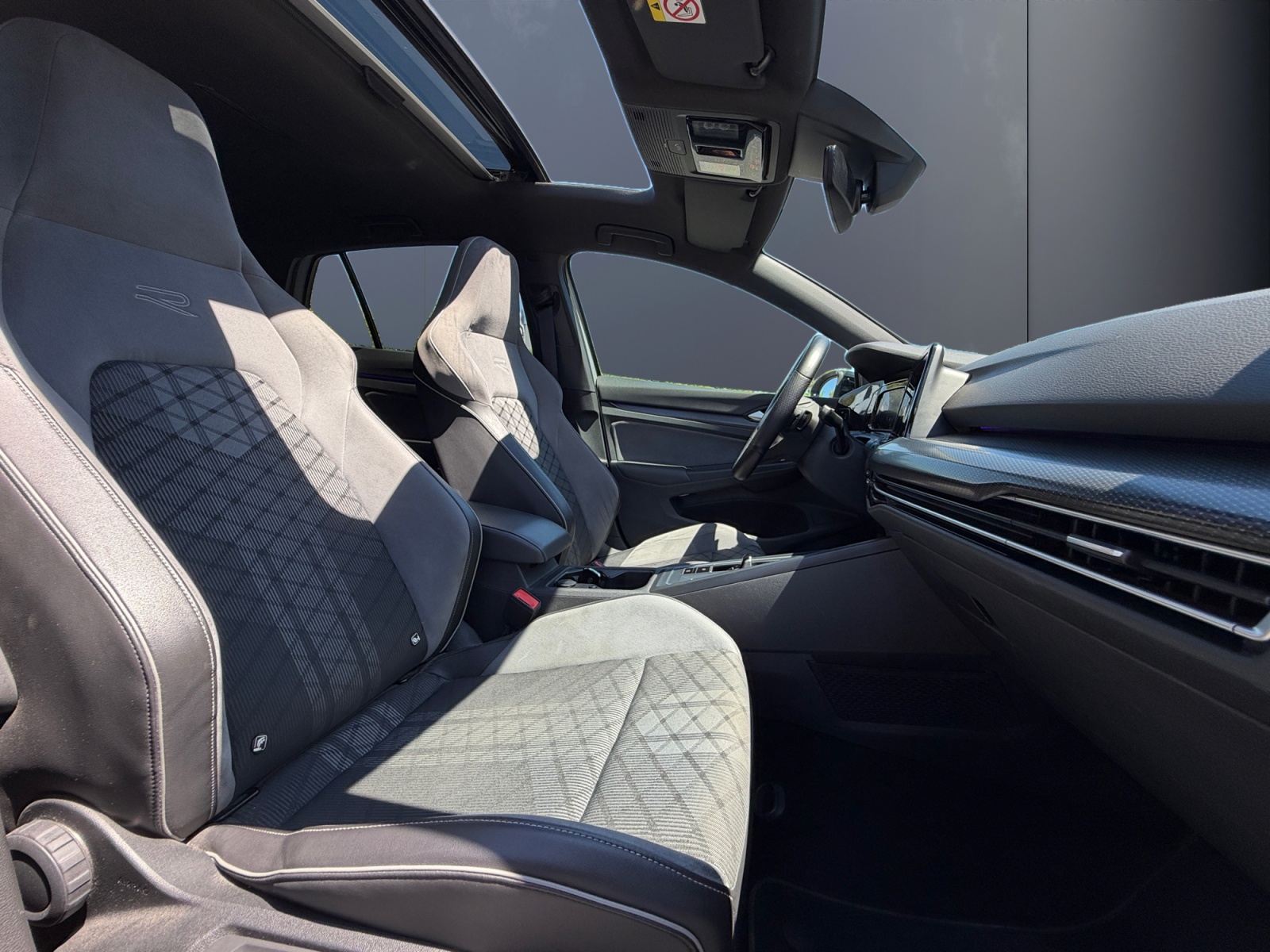 Volkswagen Golf 12