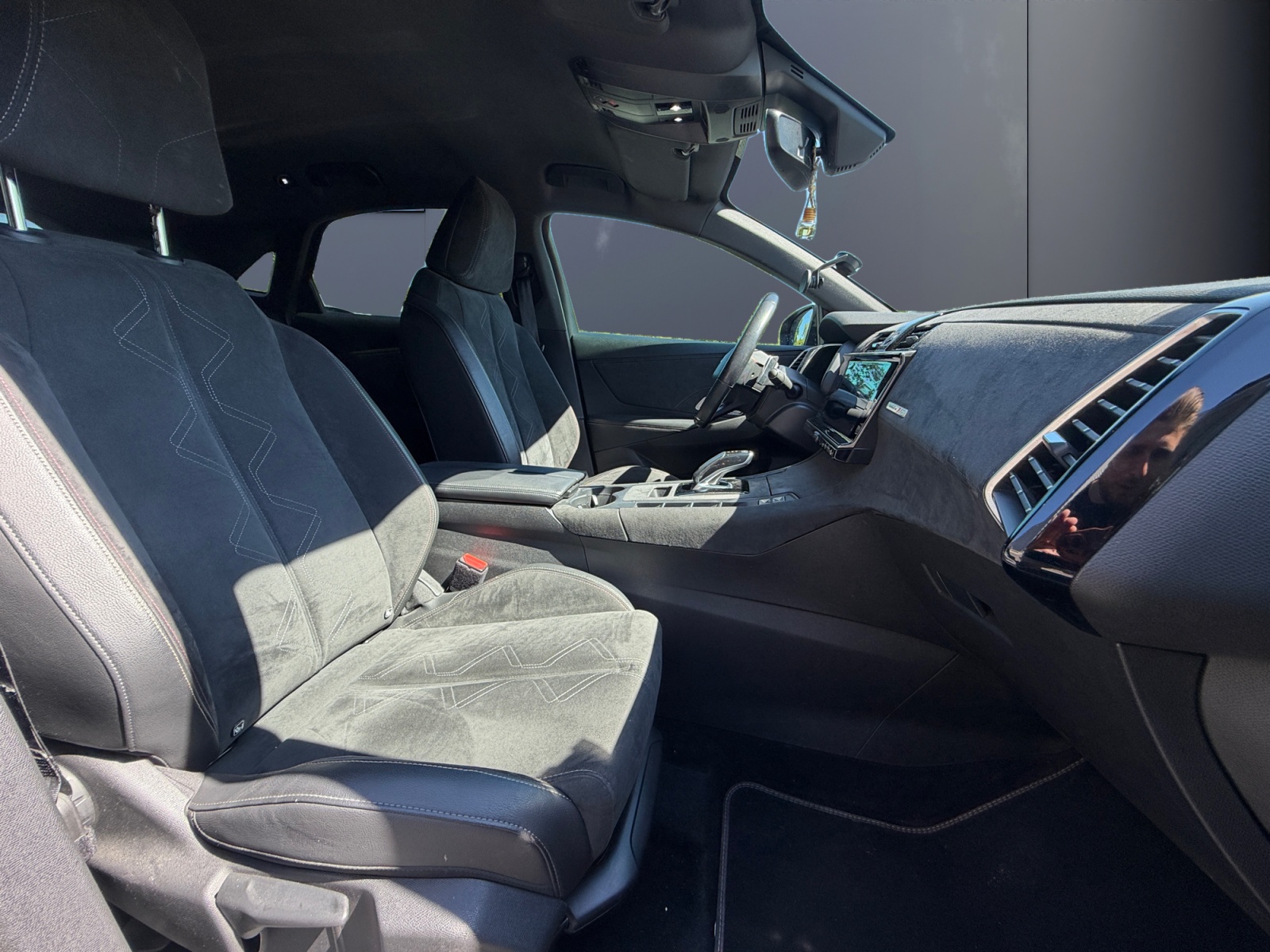 Ds Automobiles Ds 7 13