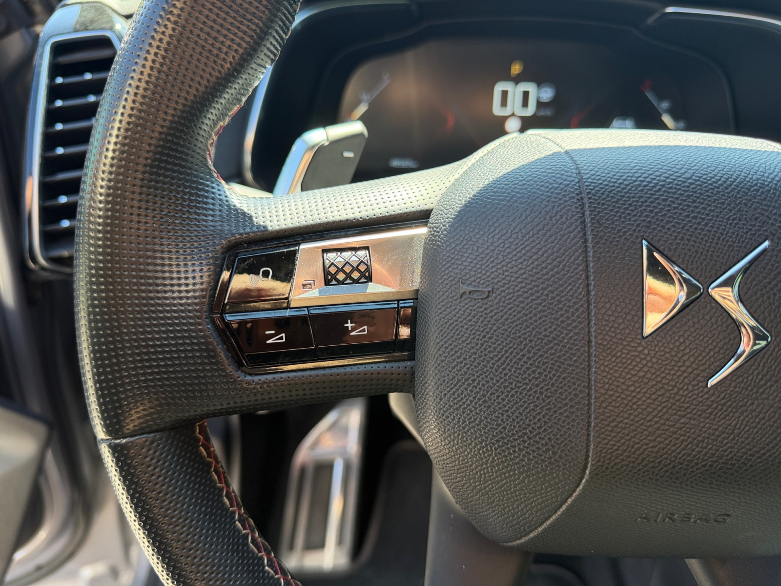 Ds Automobiles Ds 7 19