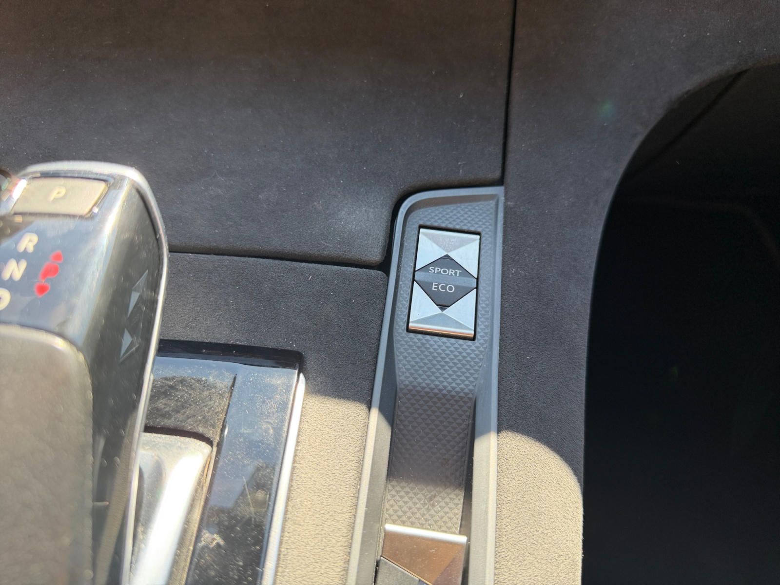 Ds Automobiles Ds 7 24