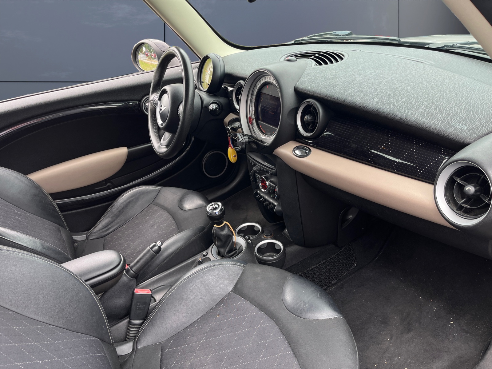 Mini Mini 12