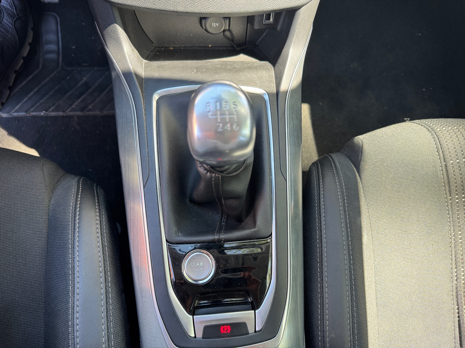 Peugeot 308 25