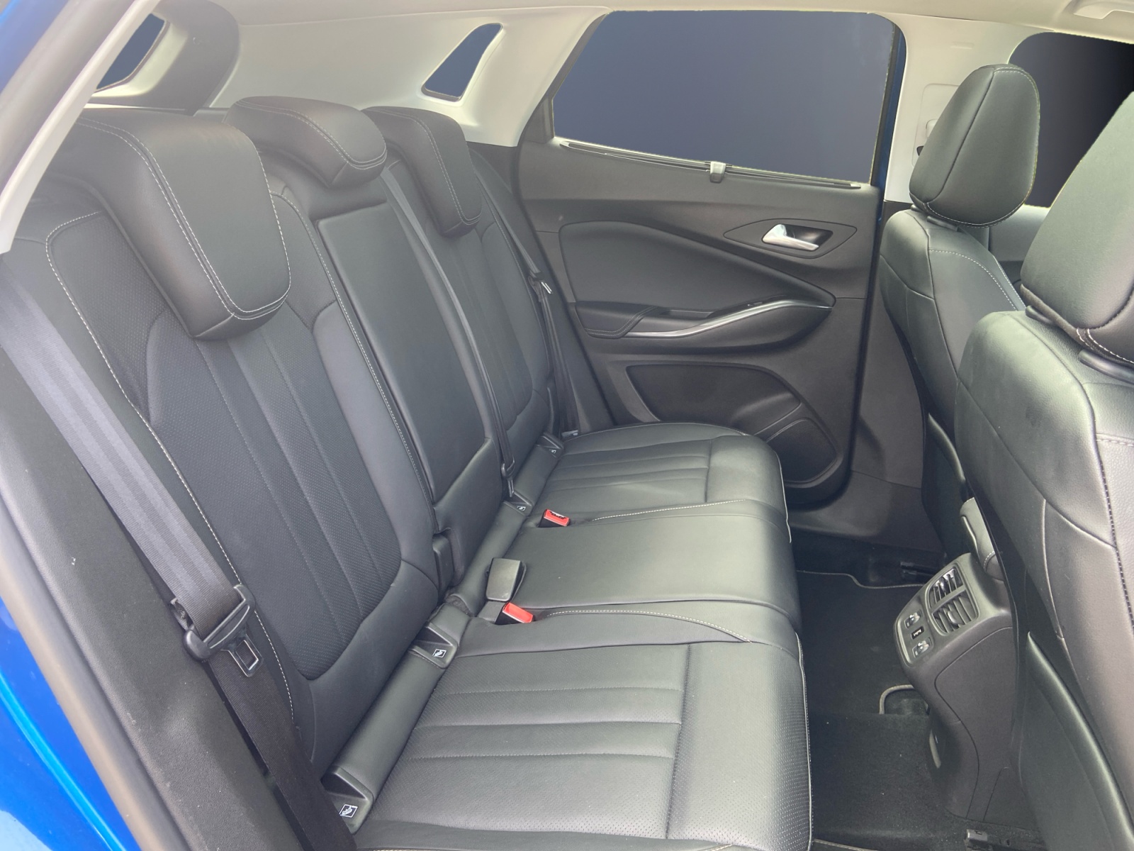 Opel Grandland X 11
