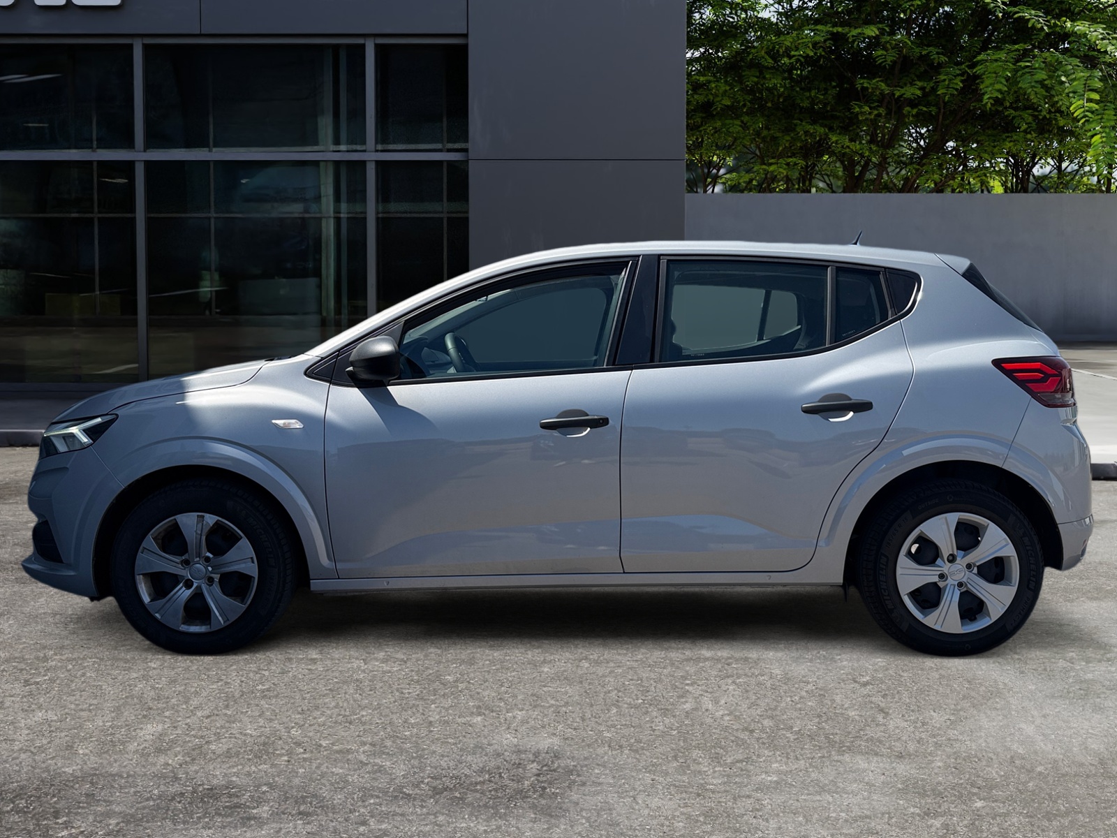 Dacia Sandero 1